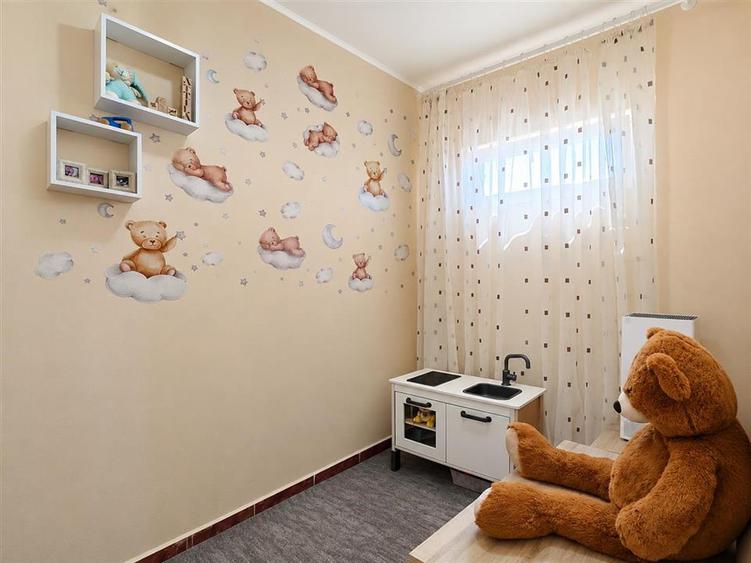 Apartament cu 2 camere decomandat în Sânmartin