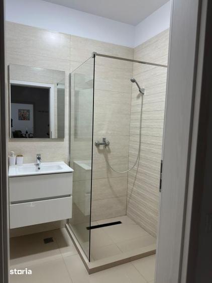 Apartament cu 3 camere în Rafinaria Vega