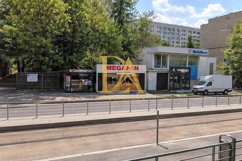 Spațiu comercial, de 40 mp, în Titan