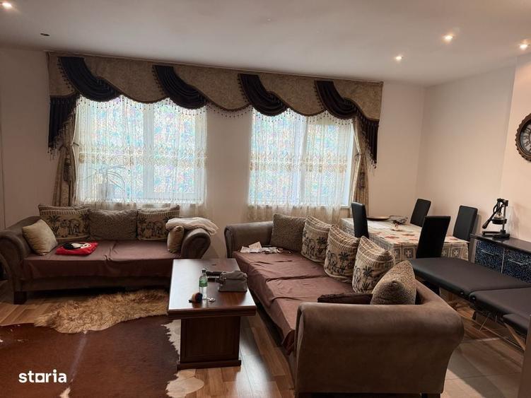 Apartament cu 3 camere decomandat în Vitan