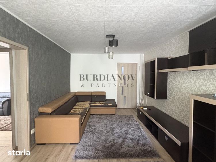 Apartament cu 3 camere decomandat în Colentina