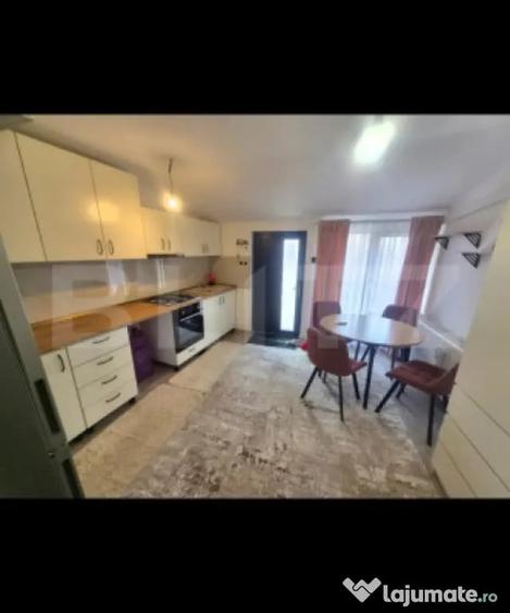 Casă cu 3 camere cu Teren 293 Mp în Central