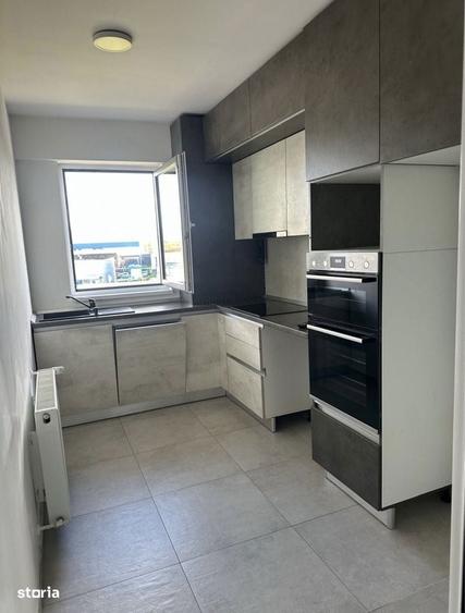 Apartament cu 3 camere în Triaj