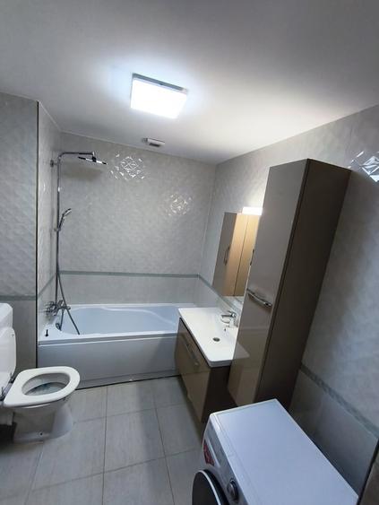 Apartament cu 3 camere decomandat în Cotroceni