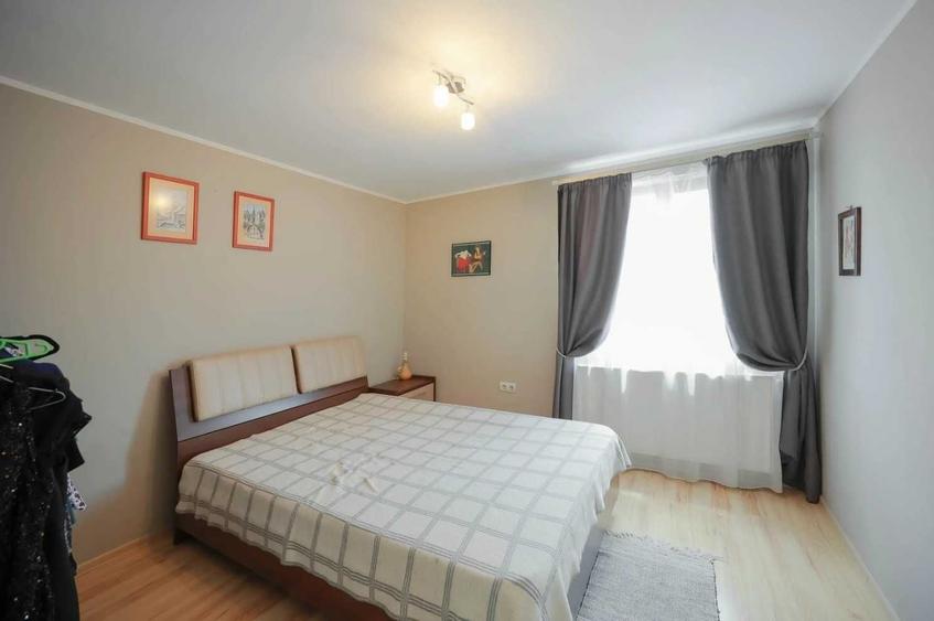 Casă cu 4 camere cu Teren 252 Mp în Sântandrei