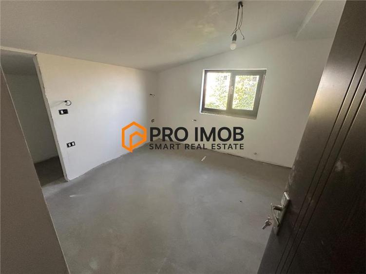 Duplex cu 4 camere cu Canalizare în Câmpineanca