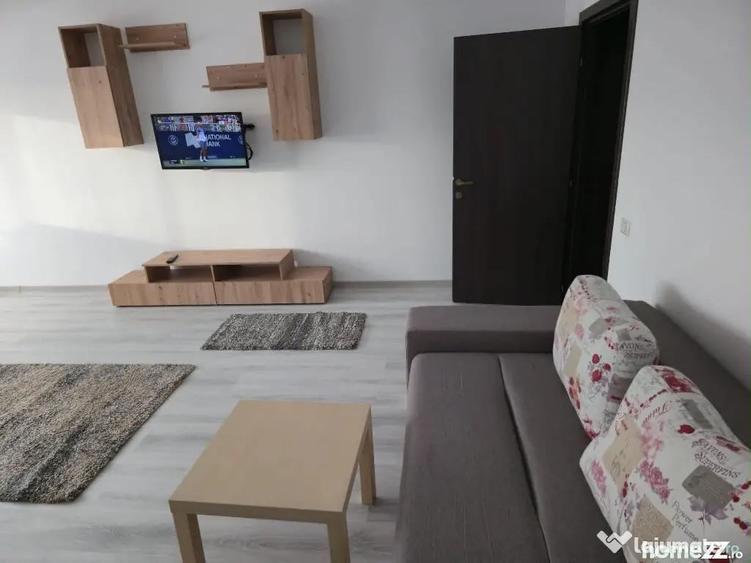 Apartament cu 2 camere decomandat în Sânpetru