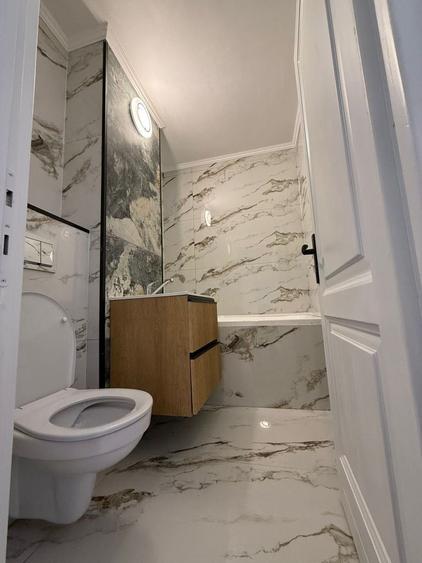 Apartament cu 3 camere decomandat în Rogerius