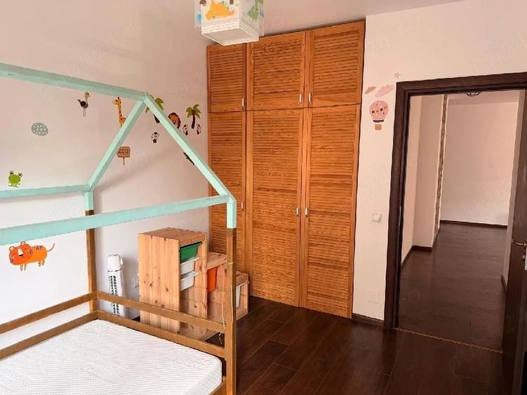 Apartament cu 3 camere decomandat în Apărătorii Patriei