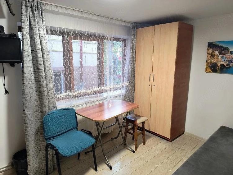 Garsonieră decomandată în Galata