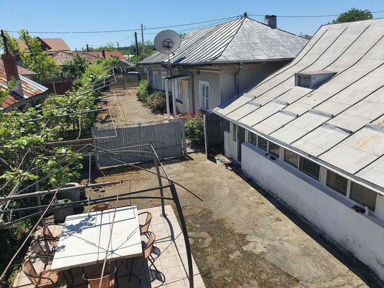 Casă cu 4 camere în Baldovinești