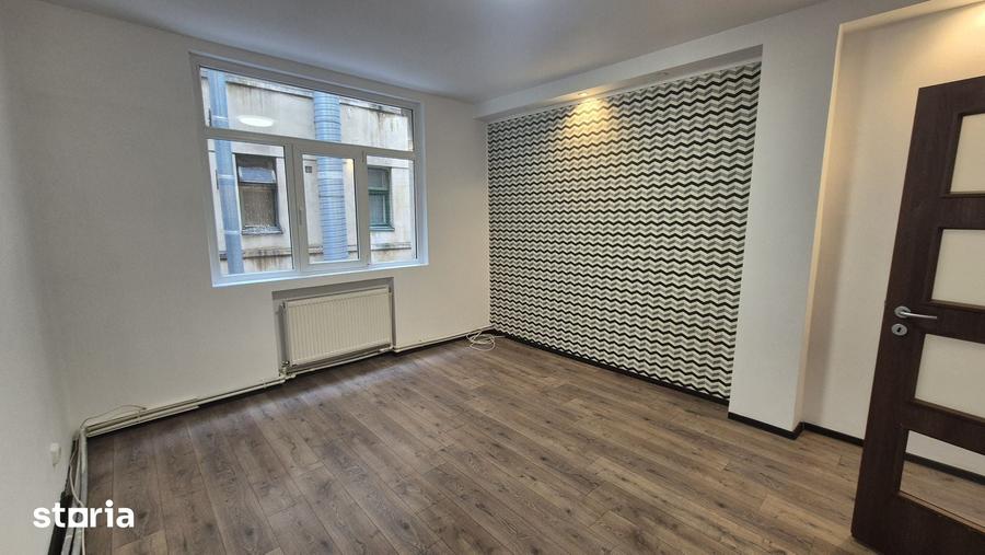 Apartament cu 3 camere în Centrul Istoric