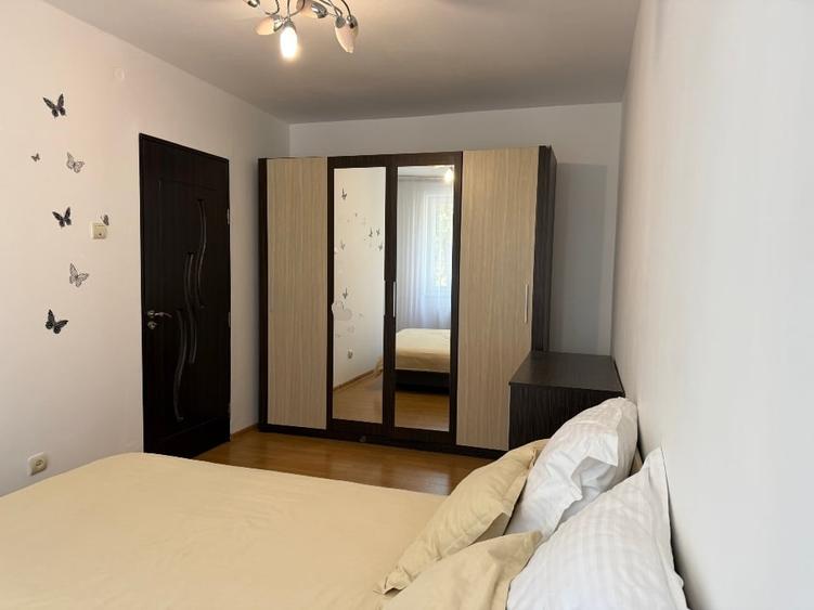 Apartament cu 2 camere semidecomandat, mobilat în Central