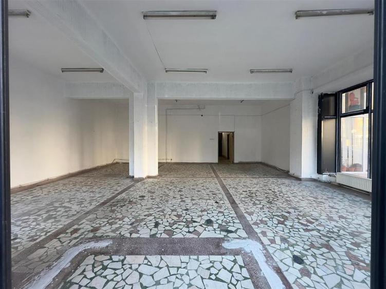 Spațiu comercial, de 101 mp, în Podul de Fier