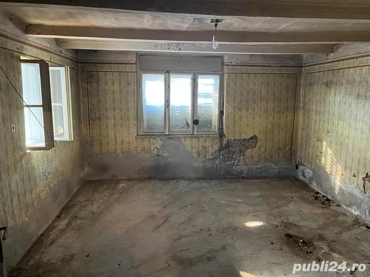 Casă cu 3 camere în Central
