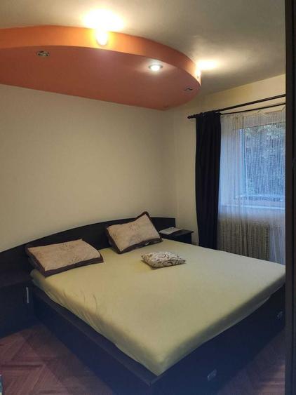Apartament cu 2 camere decomandat în Carpați 2