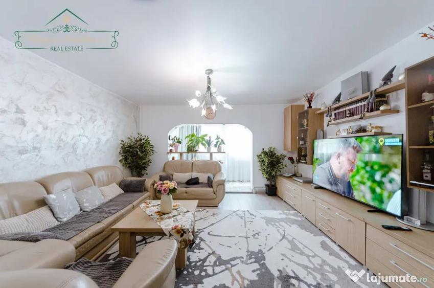 Apartament cu 5 camere decomandat în Micălaca