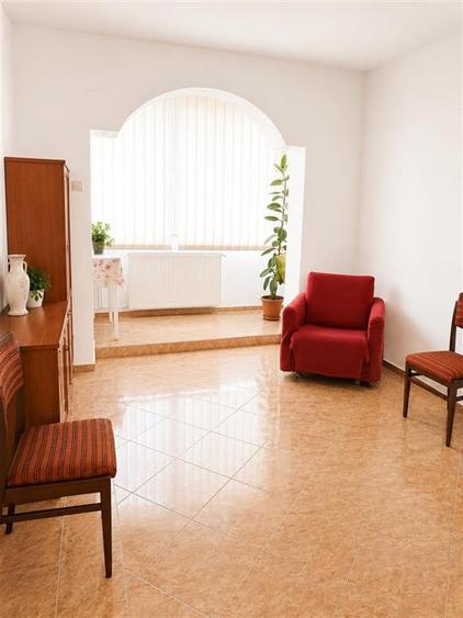 Apartament 3 camere, etaj intermediar in Astra, Brasov - 2