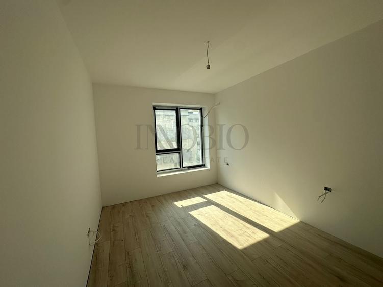 Apartament cu 2 camere semidecomandat în Sisești