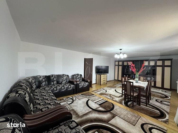 Casă cu 6 camere cu Teren 1000 Mp în Sântuhalm