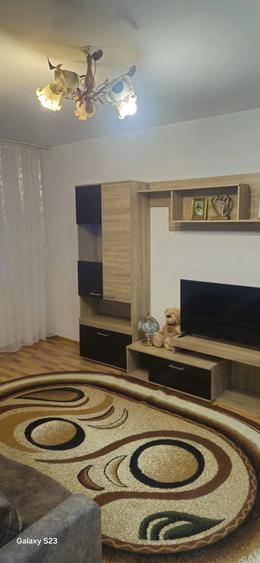 Garsonieră decomandată în Micro 21