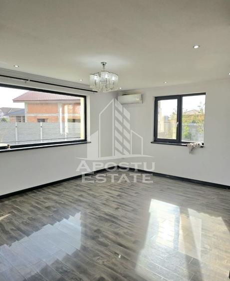 Duplex cu 4 camere cu Canalizare în Săcălaz