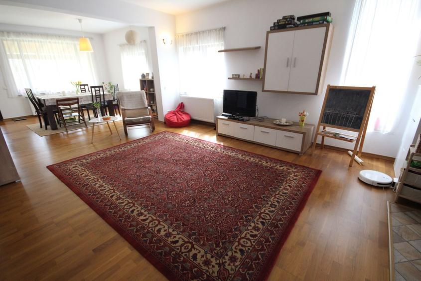 Duplex cu 5 camere cu Canalizare în Braytim
