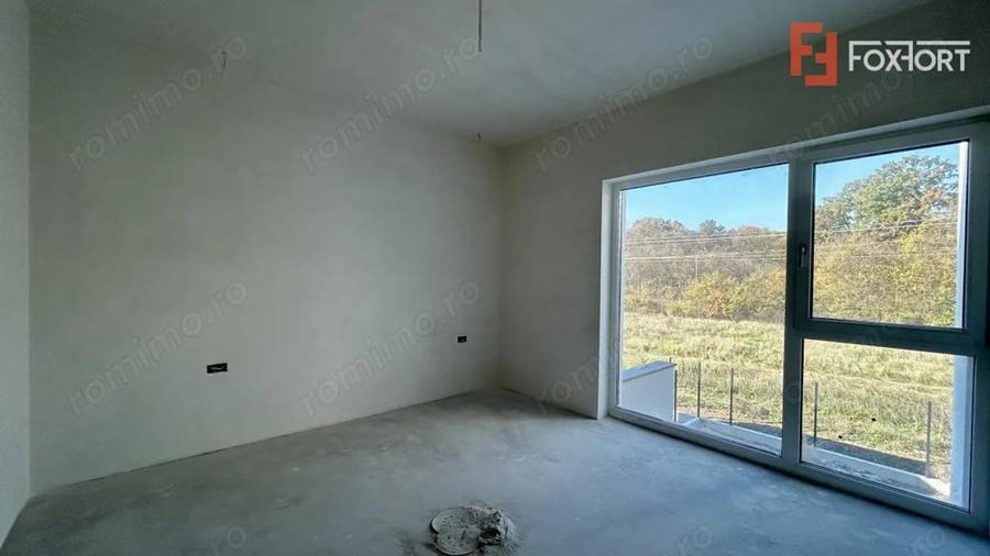 Casă cu 4 camere cu Teren 237 Mp în Giarmata