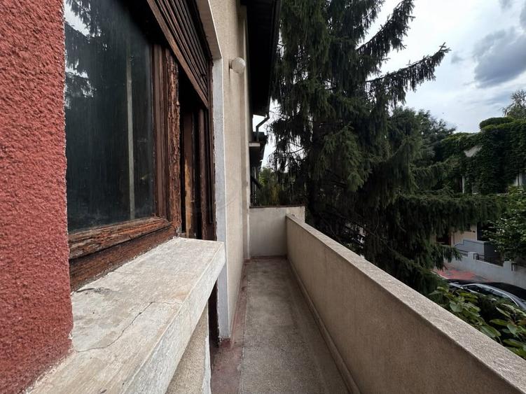 Casă cu 5 camere cu Teren 100 Mp în Alba Iulia