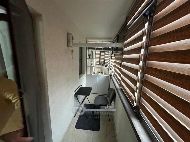 Apartament cu 2 camere decomandat în Nicolina