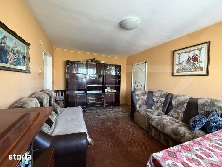 Apartament cu 3 camere în Micro 16