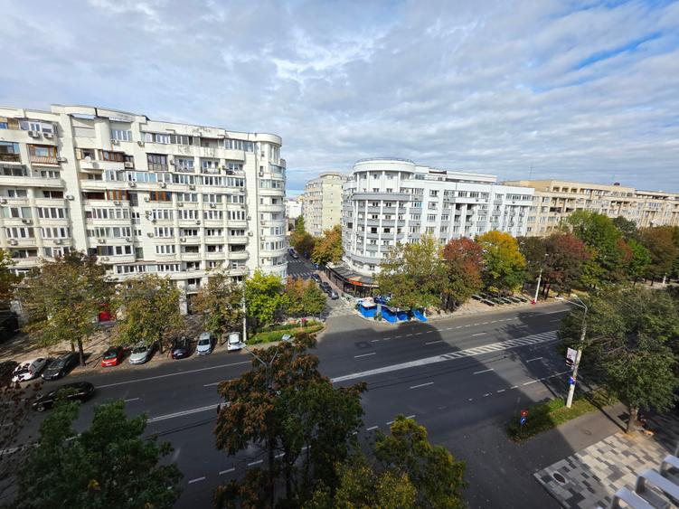Apartament cu 2 camere decomandat în Decebal