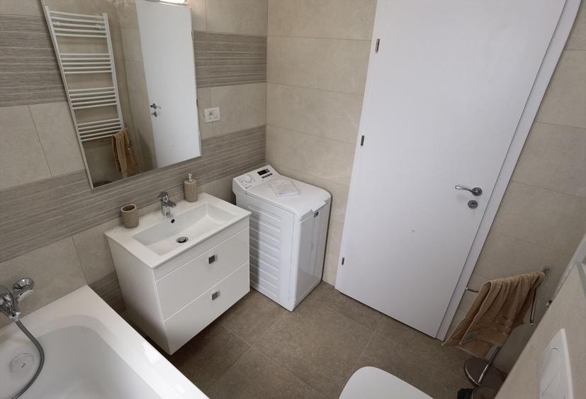 Apartament cu 2 camere decomandat, mobilat în Aradului