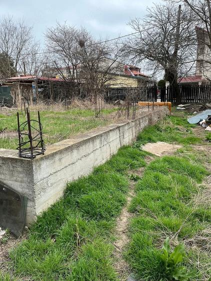 Teren de 392 mp, în Nord