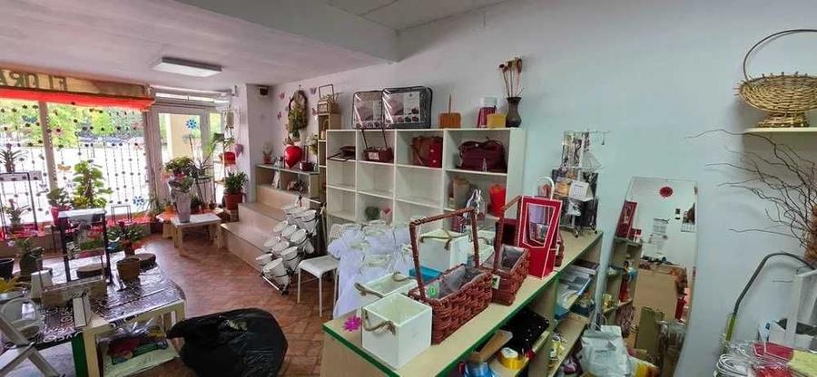 Spațiu comercial, de 60 mp, în Central