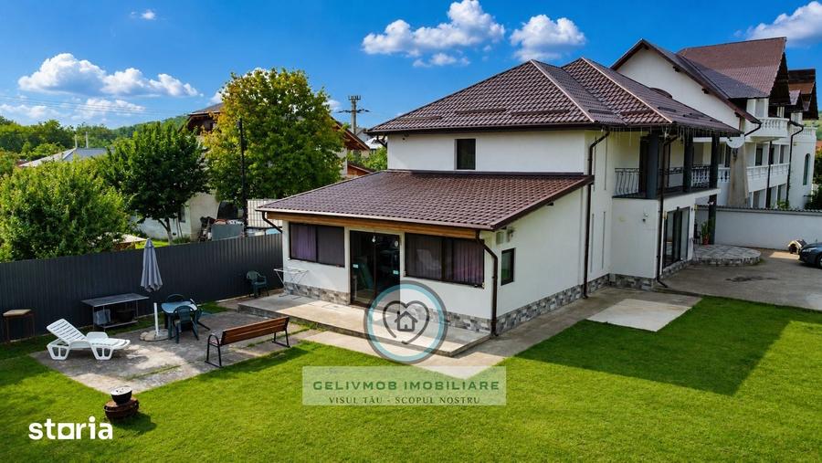 Casă cu 5 camere cu Teren 1179 Mp în Central