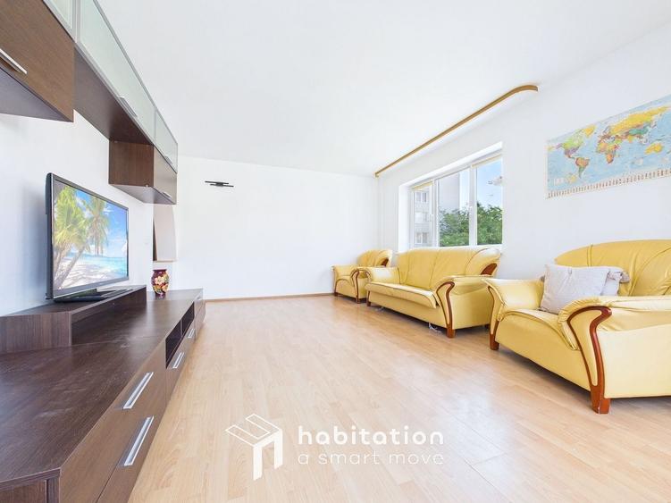 Apartament cu 3 camere semidecomandat în Central