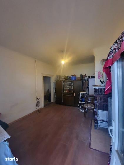 Casă cu 2 camere cu Teren 504 Mp în Central