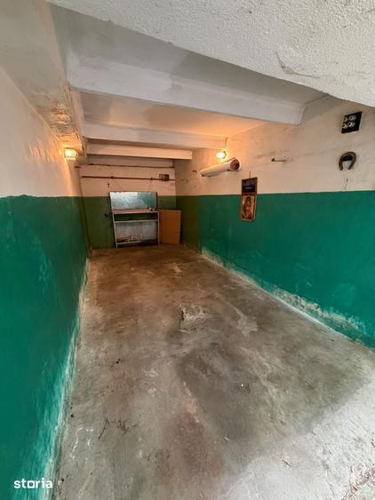 Apartament cu 3 camere semidecomandat în Punctele Cardinale