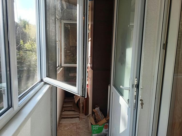 Apartament cu 2 camere decomandat, mobilat în Drumul Găzarului