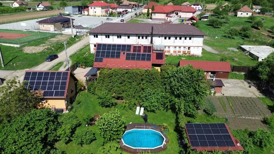 Casă cu 6 camere cu Teren 1500 Mp în Racovița