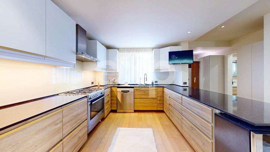 Apartament cu 4 camere decomandat, mobilat în Aviatorilor