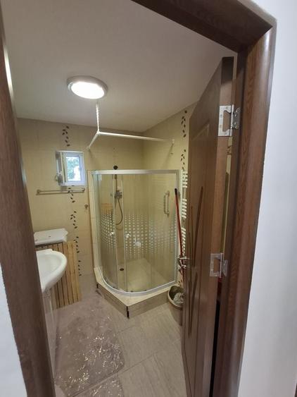 Apartament cu 2 camere decomandat în Micro 17