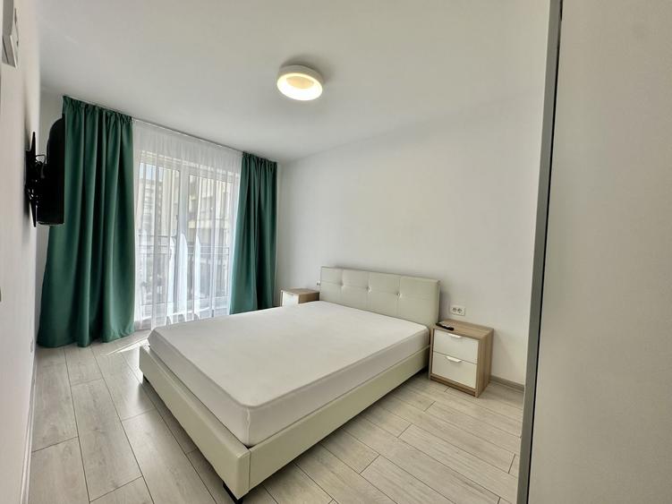 Apartament cu 2 camere decomandat, mobilat în Tractorul