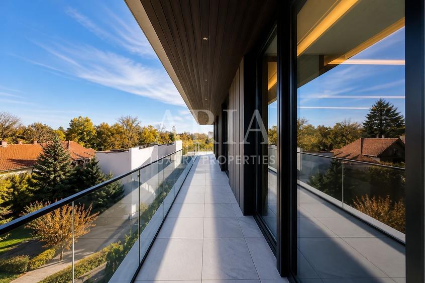 Apartament cu 5 camere decomandat, mobilat în Arcul de Triumf