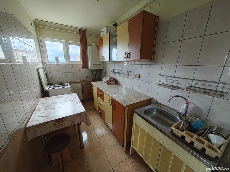 Apartament cu 2 camere decomandat în Micro 4