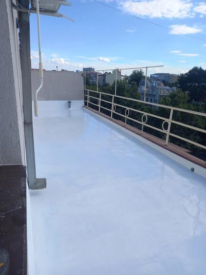 Apartament cu 3 camere decomandat în Exterior Vest