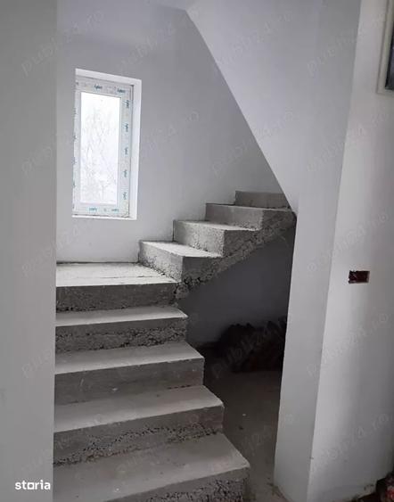 Casă cu 4 camere cu Teren 1200 Mp în Becicherecu Mic