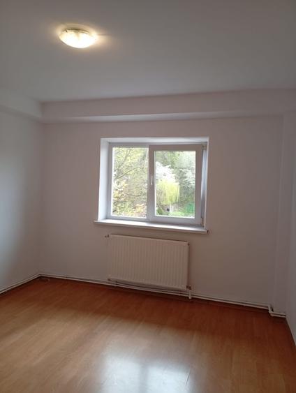 Apartament cu 2 camere decomandat în Ciritei