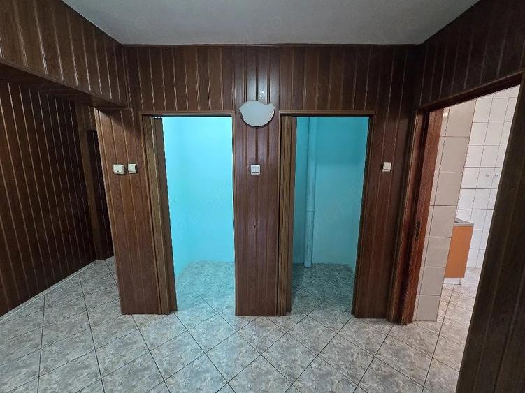 Apartament cu 3 camere decomandat în Vest